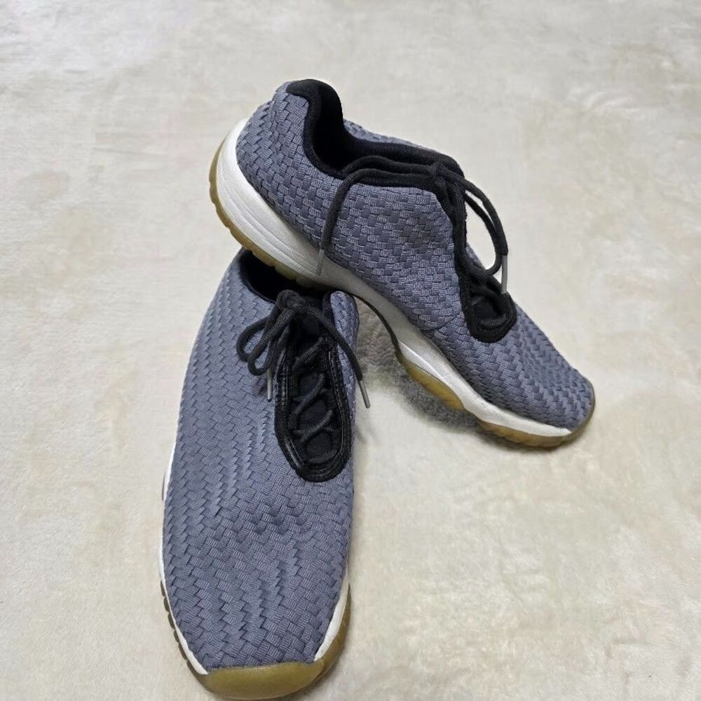 Air Jordan Future Low Cool Grey Youth 6.5Y Sneakers 724813-004 2015 NO Insoles